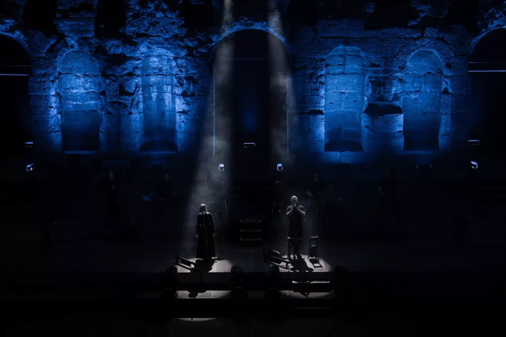 Wardruna revela épico vídeo de 'Grá' ao vivo da Acrópole